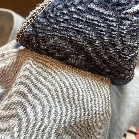 Fits 2-A”T” Boca Raton denim blouse with hot air balloon’s size medium - Picture 11 of 11